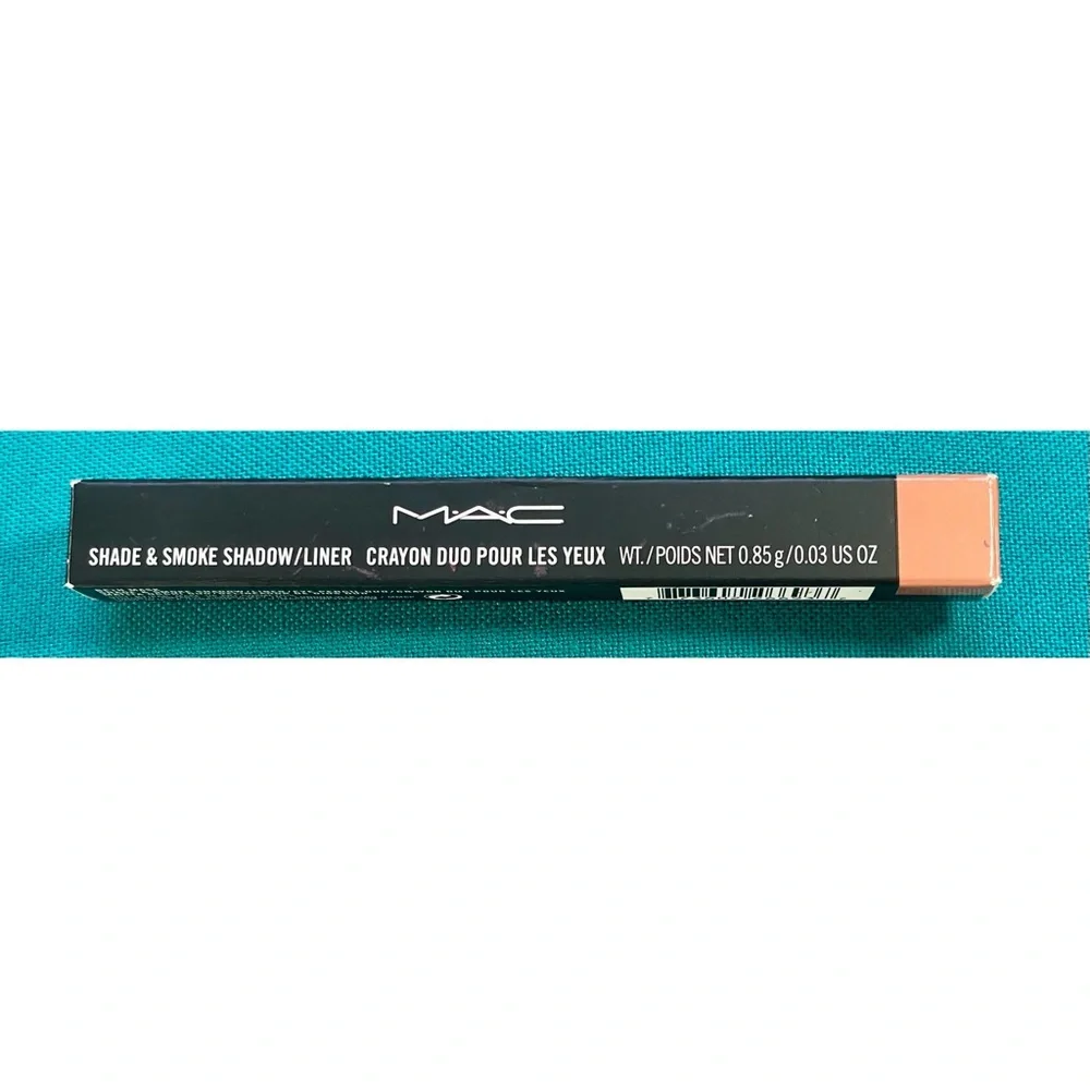 MAC Cosmetics Shade & Smoke Beth Mask Shadow/Liner Crayon Duo